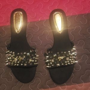 Studded sandels